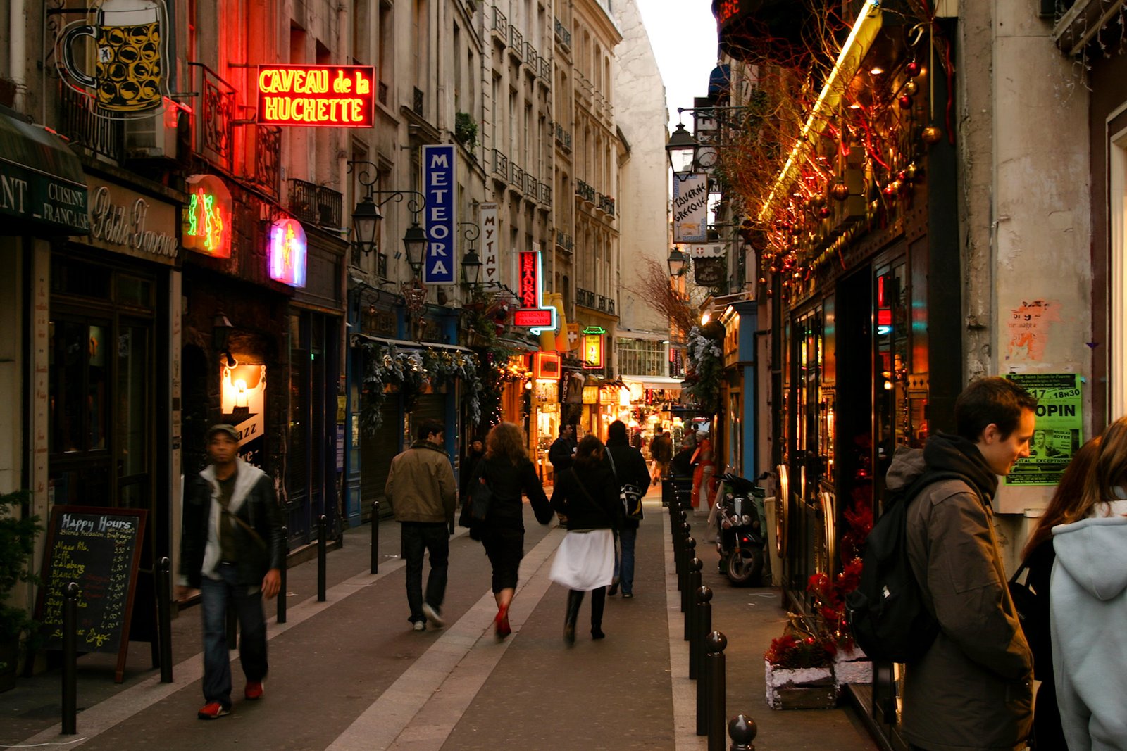 The Latin Quarter 01 _attraction