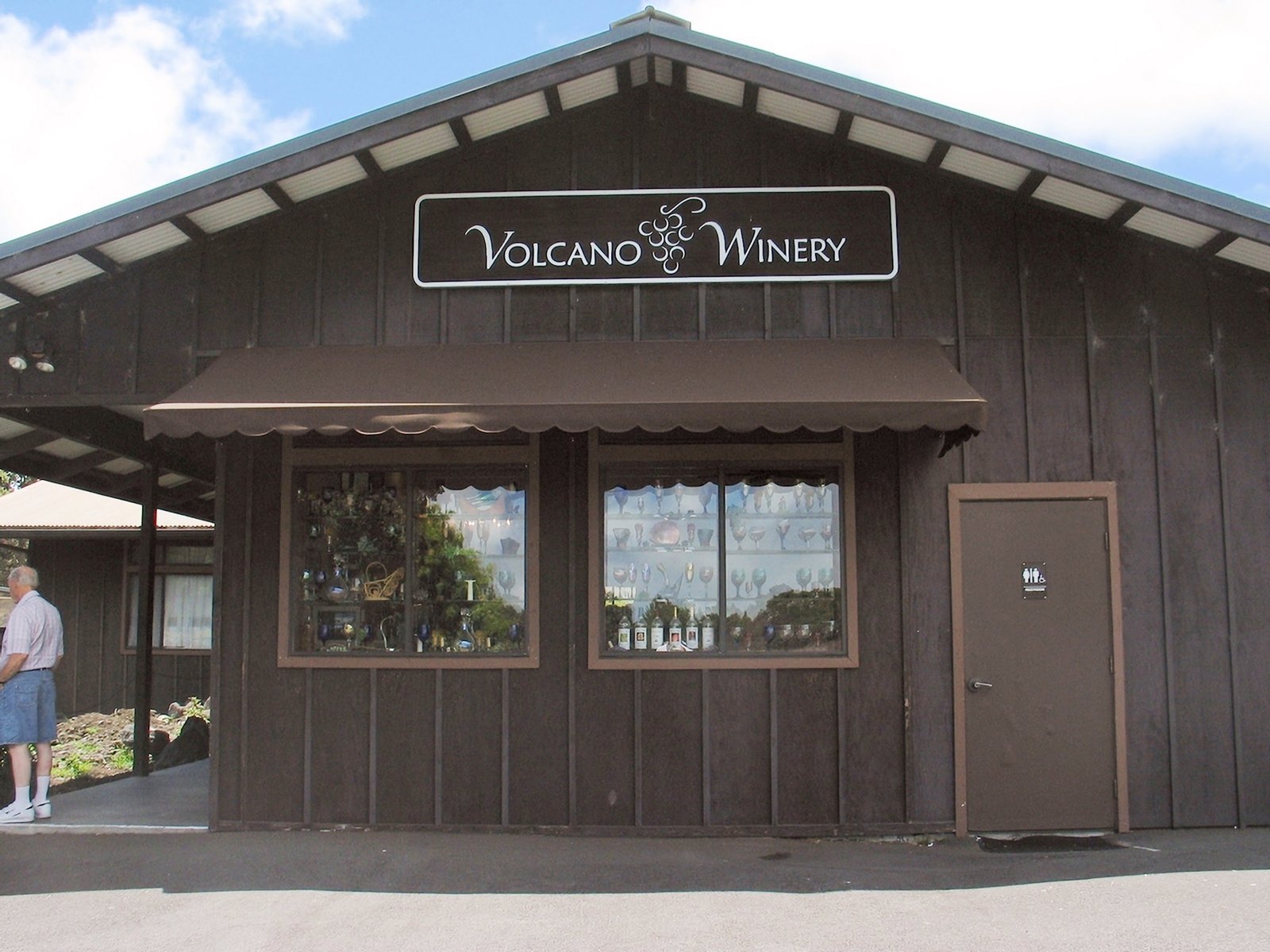 Volcano Winery_01 _attraction
